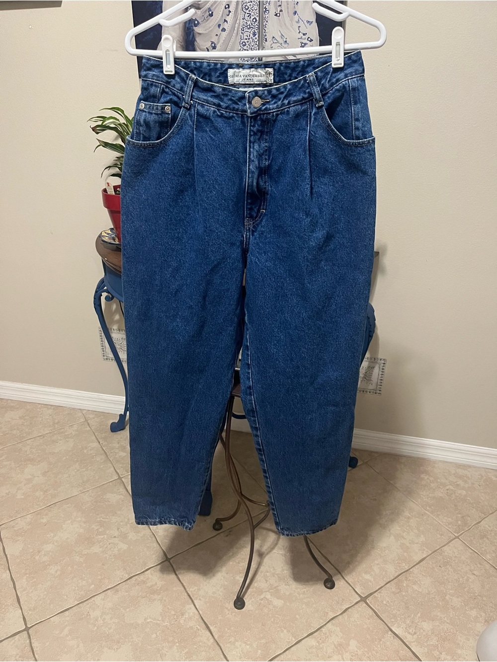 Vintage 80’s Gloria Vanderbilt Pleated Front High Rise Mom Jeans - 14  = 28